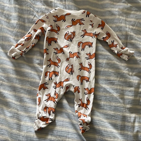 Bundle of animal onesies 0-3 M - Picture 6 of 7